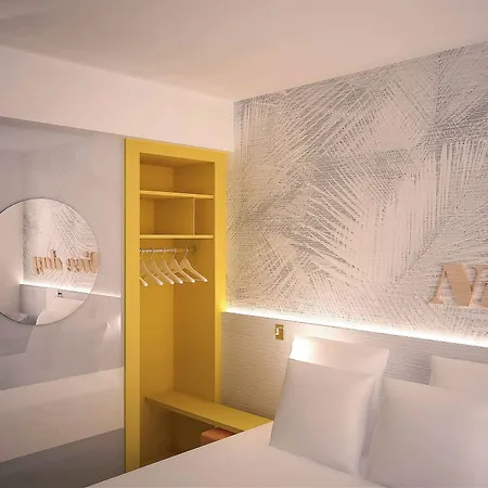 Otel Ibis Styles Cap 3000 Aeroport 3*