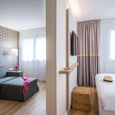 Ibis Styles Cap 3000 Aeroport Otel