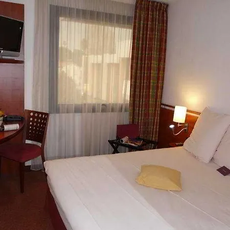 Ibis Styles Cap 3000 Aeroport Otel